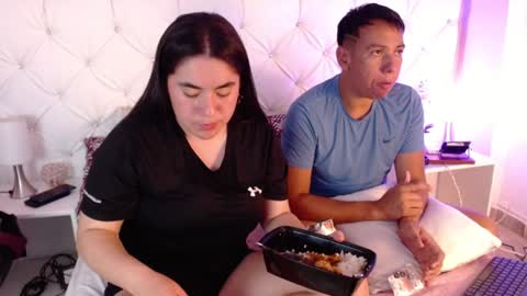 Snapshot of ryder_n_violet chatting on 01/19/25, 04:01 Ryder and Violet online show from 01/19/25, 04:01