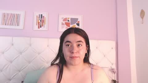 Snapshot of ryder_n_violet chatting on 02/04/25, 11:38 Ryder and Violet online show from 02/04/25, 11:38