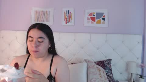 Snapshot of ryder_n_violet chatting on 02/08/25, 04:25 Ryder and Violet online show from 02/08/25, 04:25