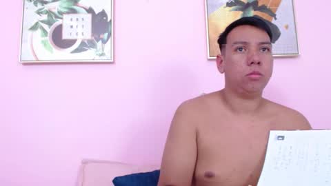 Snapshot of ryder_n_violet chatting on 02/20/25, 05:12 Ryder and Violet online show from 02/20/25, 05:12