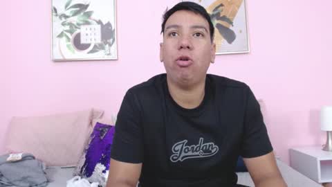 Snapshot of ryder_n_violet chatting on 02/21/25, 02:06 Ryder and Violet online show from 02/21/25, 02:06