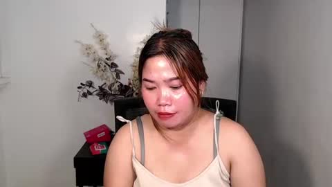 Snapshot of rys_goddess chatting on 07/12/26, 06:04 rys_goddess online show from 07/12/26, 06:04