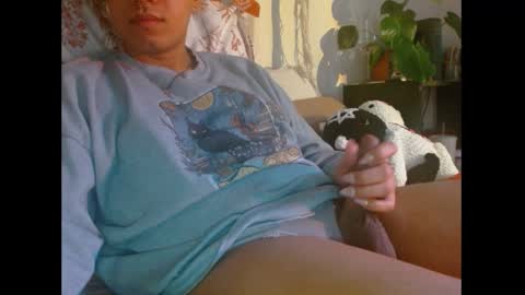 Emryss online show from 12/14/24, 09:13