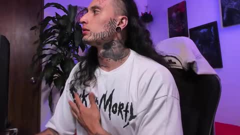 leopmonk help me reach 100 thumbs up online show from 12/02/25, 01:33