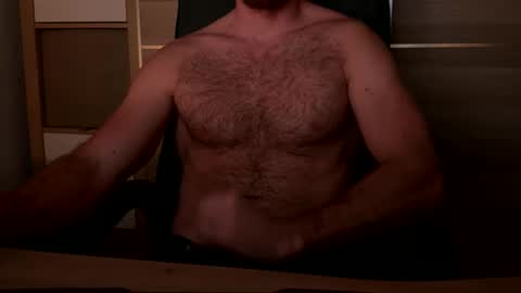 Snapshot of rza09777 chatting on 10/28/25, 07:27 RZA09 online show from 10/28/25, 07:27