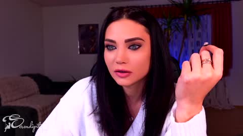 Snapshot of s3r3ndipity chatting on 12/18/24, 02:10 Y      online show from 12/18/24, 02:10