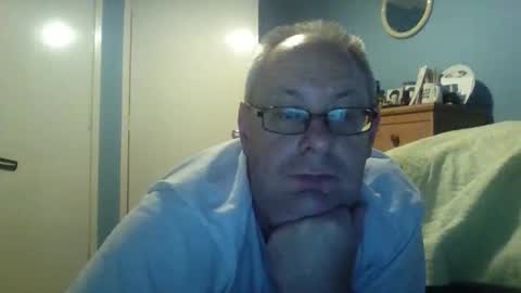 s536sny18 online show from 09/14/25, 02:38