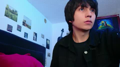 Snapshot of s_a_t_u_r_n chatting on 07/04/26, 03:45 ST online show from 07/04/26, 03:45