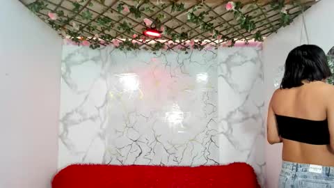 s_d_b_hot online show from 05/29/26, 06:06