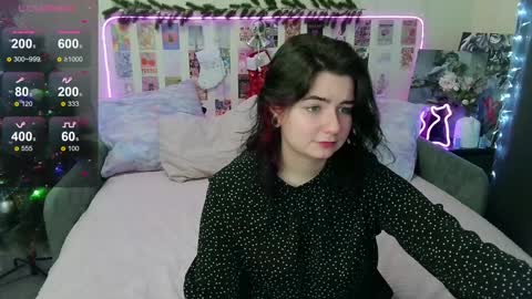 Snapshot of s_katekisa_ss chatting on 12/13/24, 09:20 Kate online show from 12/13/24, 09:20