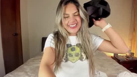 Leslie Beltrn online show from 02/07/26, 04:49