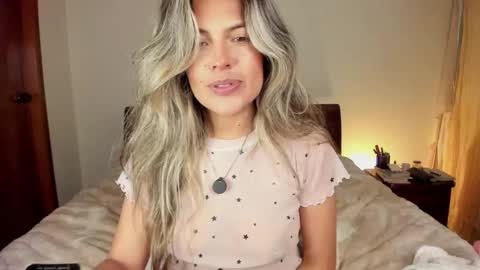 Leslie Beltrn online show from 02/25/26, 04:55