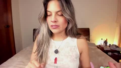 Leslie Beltrn online show from 05/24/26, 03:00