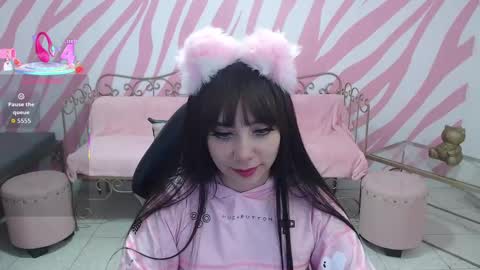 Snapshot of saabrina_ chatting on 09/23/25, 01:14 Sabrina online show from 09/23/25, 01:14