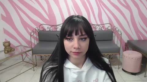 Snapshot of saabrina_ chatting on 11/21/25, 01:10 Sabrina online show from 11/21/25, 01:10