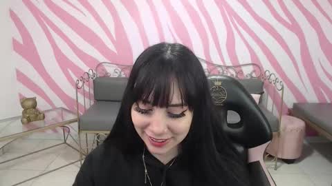 Snapshot of saabrina_ chatting on 12/03/25, 01:09 Sabrina online show from 12/03/25, 01:09