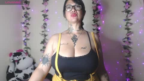 Snapshot of saalomee_1 chatting on 05/05/26, 11:13 saalomee 1 online show from 05/05/26, 11:13