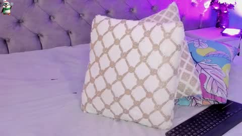 Snapshot of saamyreyes chatting on 01/05/25, 05:30 Saamy Reyes online show from 01/05/25, 05:30