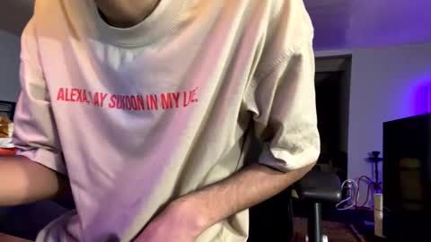 Snapshot of saasbutt chatting on 01/06/26, 12:14 saasbutt online show from 01/06/26, 12:14