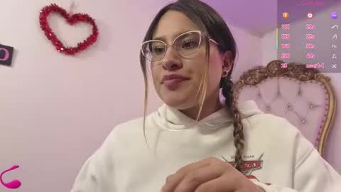 saaya_tay online show from 11/18/25, 03:12