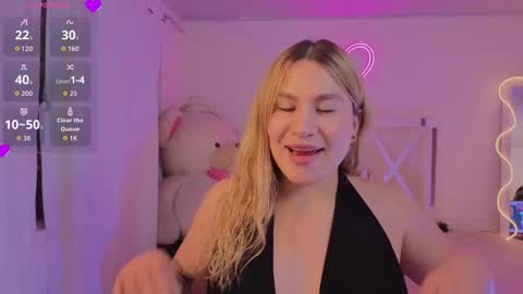 Snapshot of saaya_tay chatting on 02/08/26, 03:10 saaya_tay online show from 02/08/26, 03:10