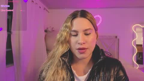 Snapshot of saaya_tay chatting on 02/18/26, 03:13 saaya_tay online show from 02/18/26, 03:13