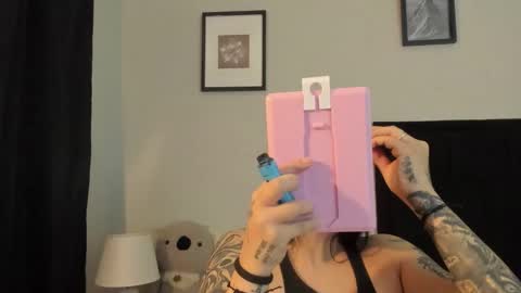           online show from 01/06/26, 06:44