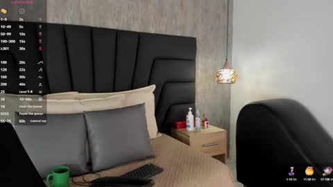 Snapshot of sabrina_lennox chatting on 01/24/25, 01:35 Sabrina Maria online show from 01/24/25, 01:35