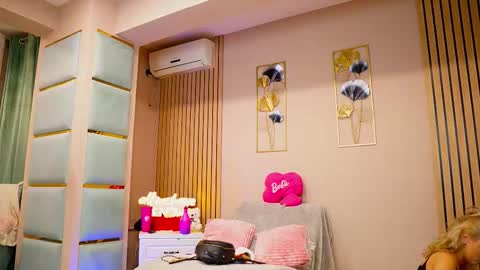 SabrinaJade online show from 10/14/25, 06:14