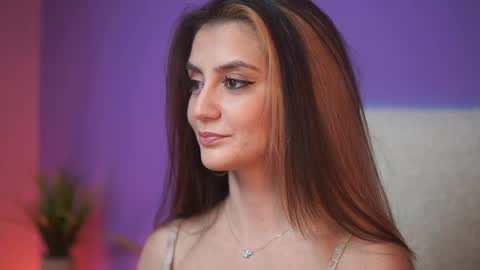  Sabrina  online show from 11/27/25, 08:33