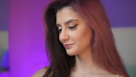  Sabrina  online show from 04/05/26, 08:39