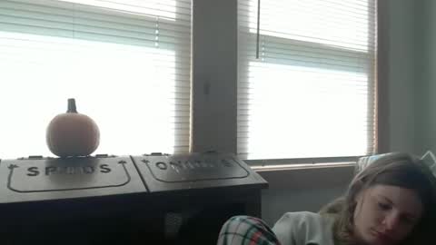 Snapshot of sabrinalexington chatting on 10/05/25, 03:32 Sabrina online show from 10/05/25, 03:32