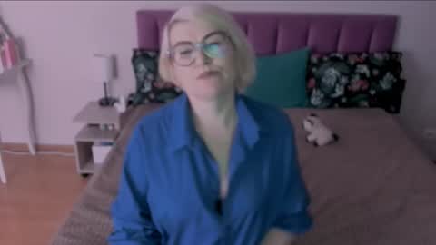 Snapshot of sabrinamacmarren chatting on 03/02/25, 04:21 Sabrina MacMarren online show from 03/02/25, 04:21