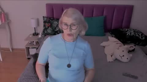 Snapshot of sabrinamacmarren chatting on 03/08/25, 07:53 Sabrina MacMarren online show from 03/08/25, 07:53