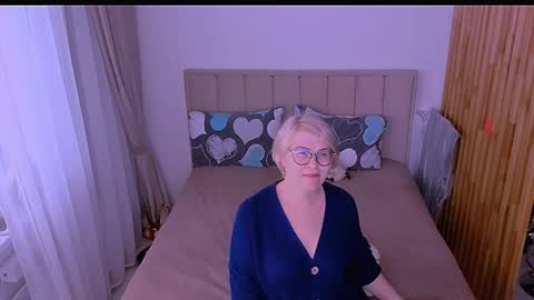 Sabrina MacMarren online show from 04/07/26, 04:29