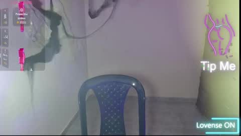 Snapshot of sabrinasalazar11_ chatting on 10/23/25, 04:56 Sabrina online show from 10/23/25, 04:56