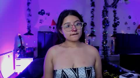 Sabrina  online show from 12/05/25, 11:19