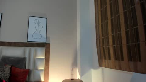 Sabrina Warren online show from 01/28/25, 12:00