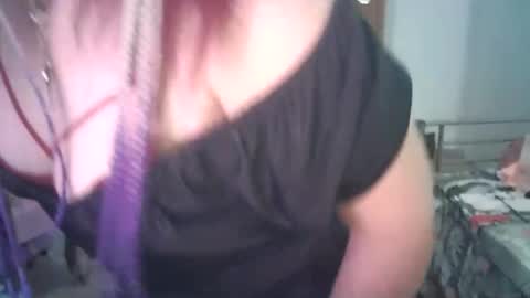 SabrinaXlovess online show from 04/07/26, 06:30