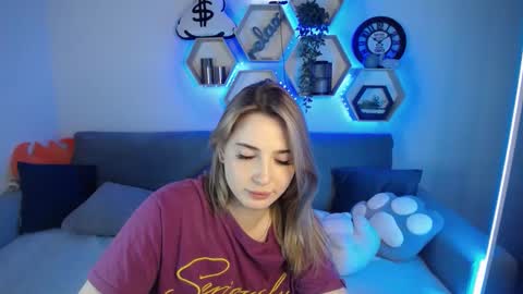 Snapshot of sabrinviolet chatting on 12/24/24, 12:11 Sabrina Violet online show from 12/24/24, 12:11
