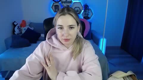 Sabrina Violet online show from 11/09/25, 09:07