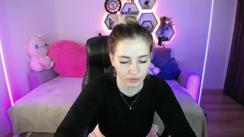 Sabrina Violet online show from 04/03/26, 08:12