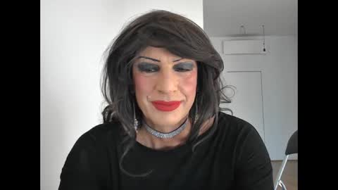 Sabrina online show from 11/26/25, 09:21