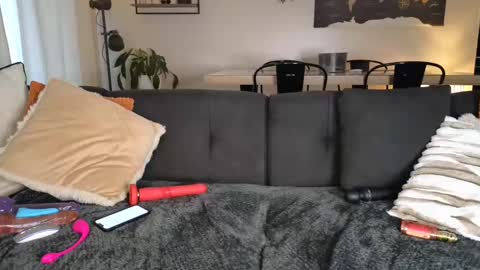 Snapshot of sacha__xx chatting on 02/18/25, 04:16 sacha__xx online show from 02/18/25, 04:16