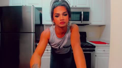 Sacha online show from 02/08/25, 01:22