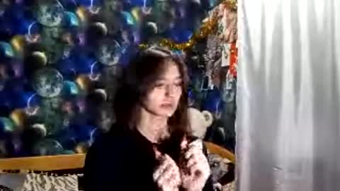 Adele online show from 04/16/26, 08:04