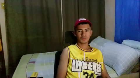 Sachu01 online show from 05/20/26, 07:58