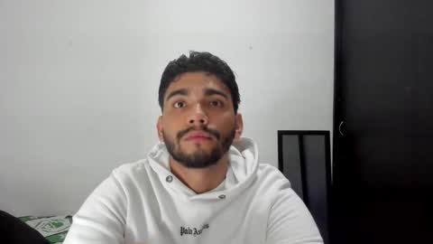 Snapshot of sack_rojas chatting on 12/08/24, 03:53 Sack online show from 12/08/24, 03:53