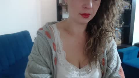 Snapshot of sacrletardiente chatting on 09/15/25, 01:00 sacrletardiente online show from 09/15/25, 01:00