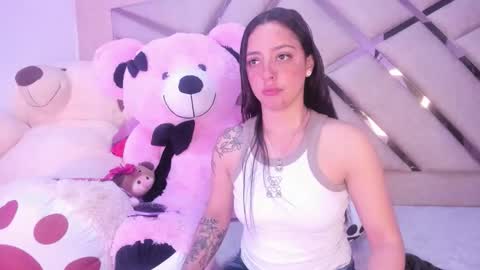    online show from 10/10/25, 12:42